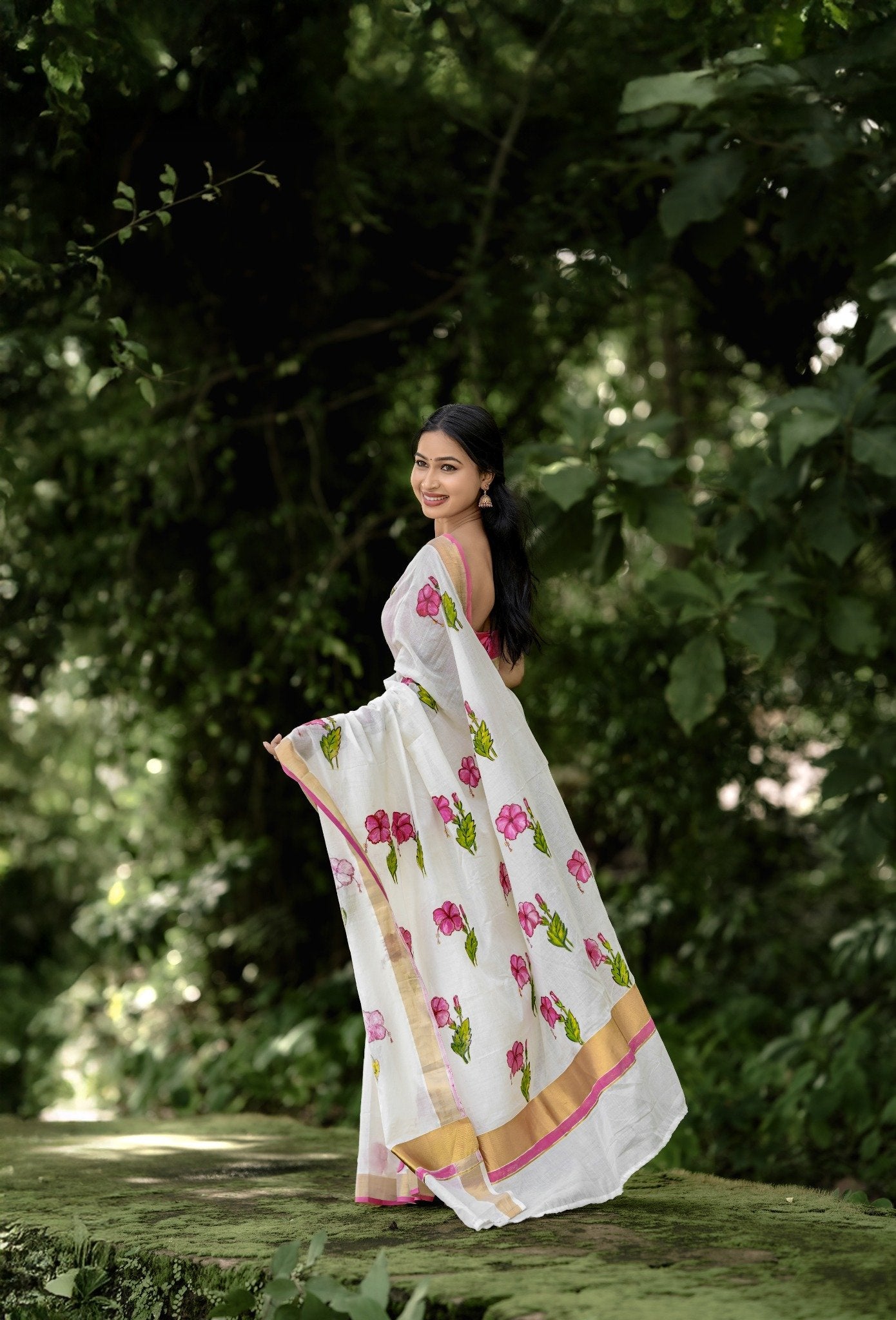 Chembarathi Poo Saree