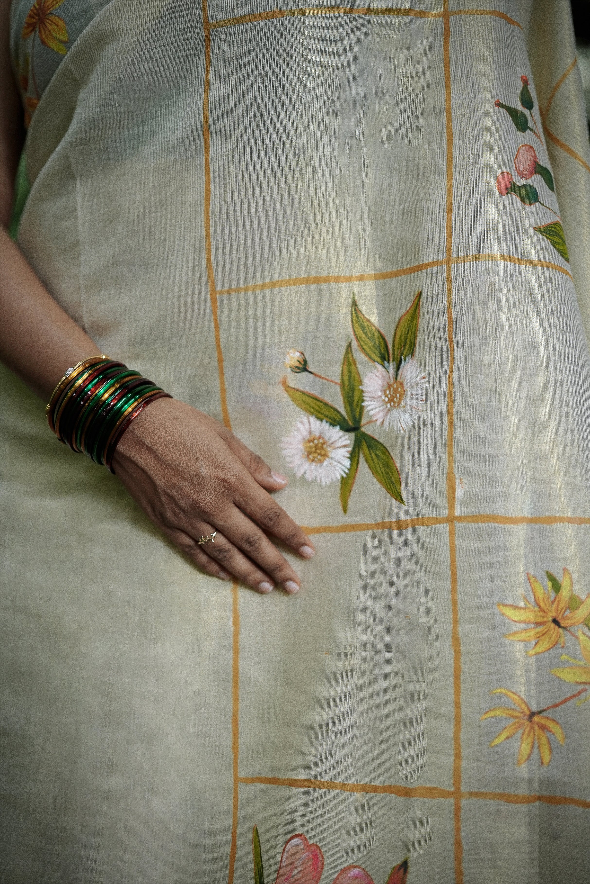 Dashapushpa Vaibhavam Hand Painted Kerala Saree