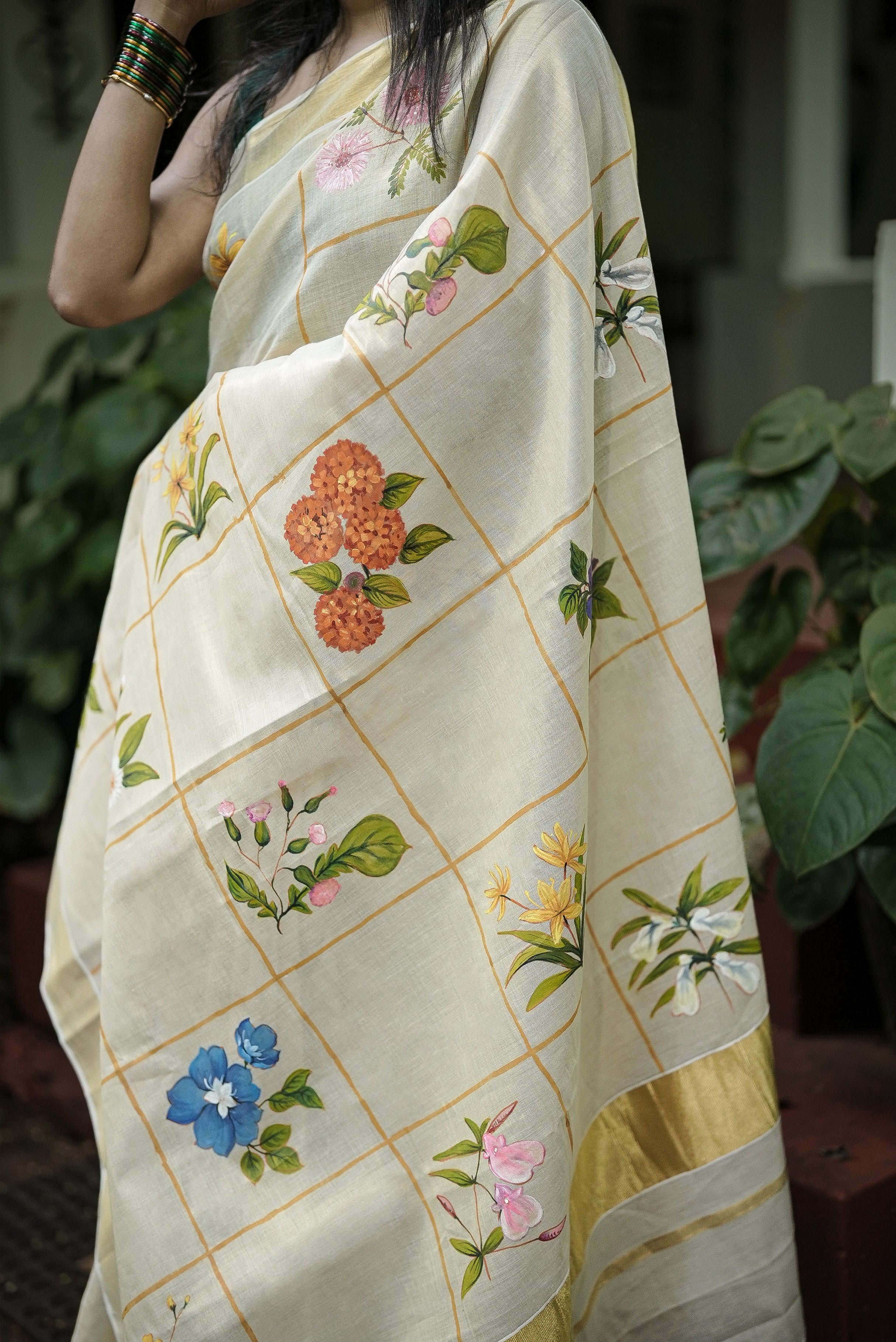 Dashapushpa Vaibhavam Hand Painted Kerala Saree