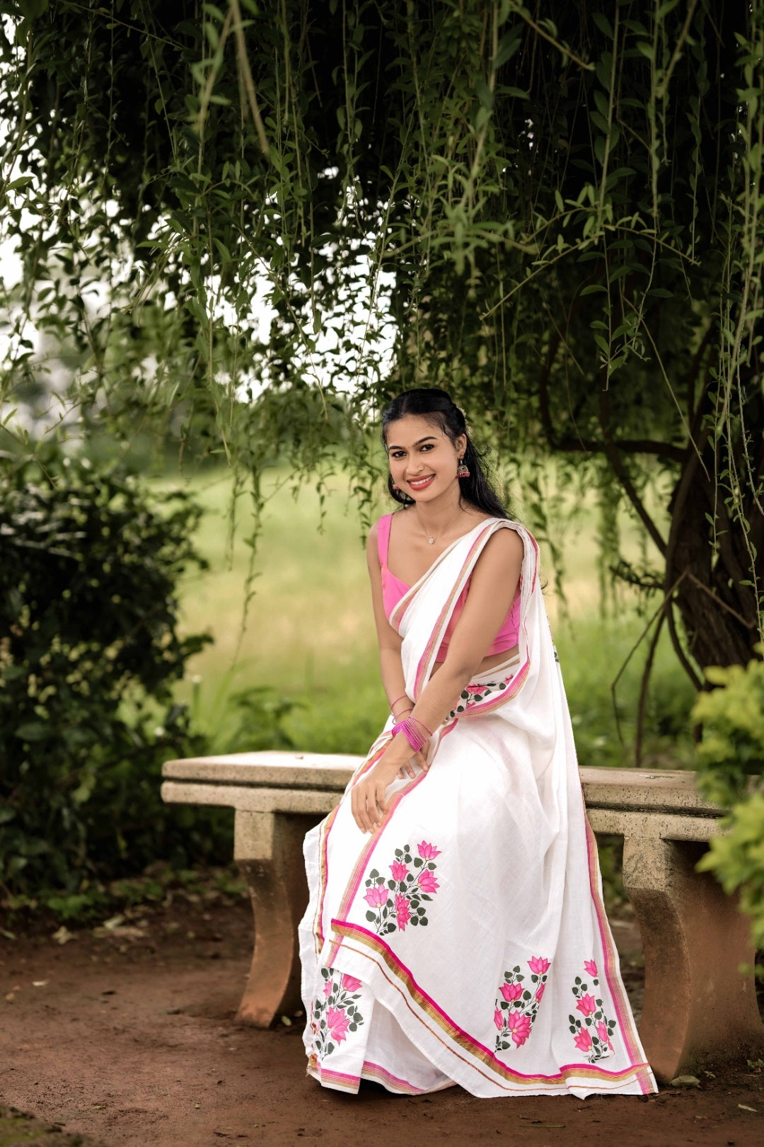 Pink Lotus - Set Mundu