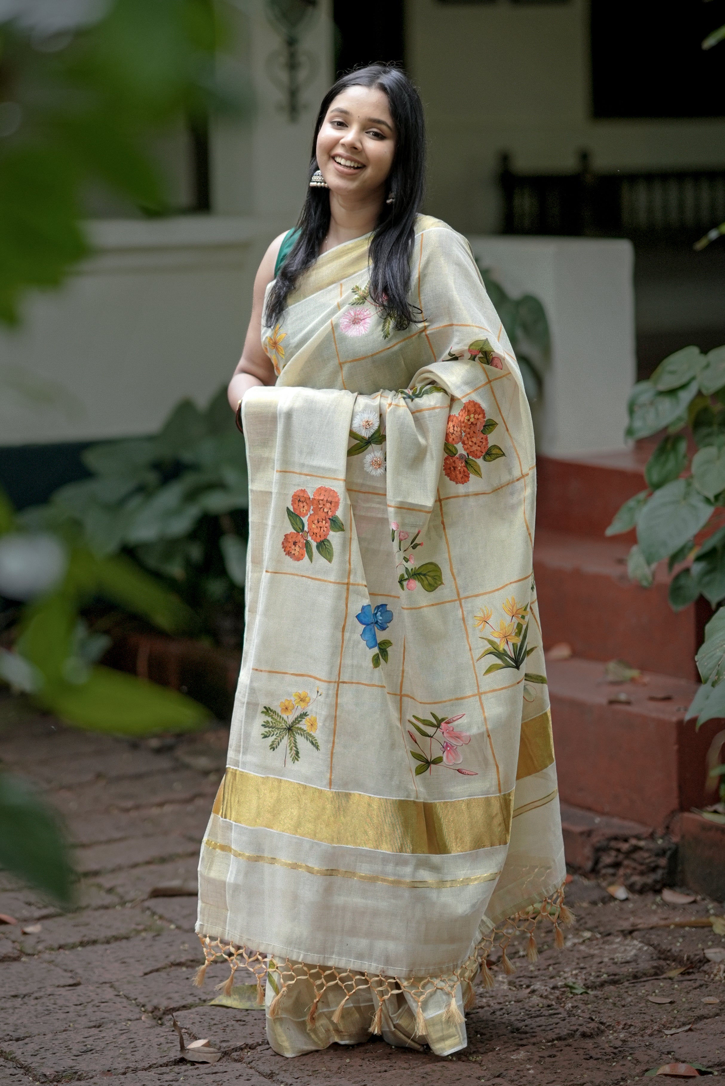 Dashapushpa Vaibhavam Hand Painted Kerala Saree