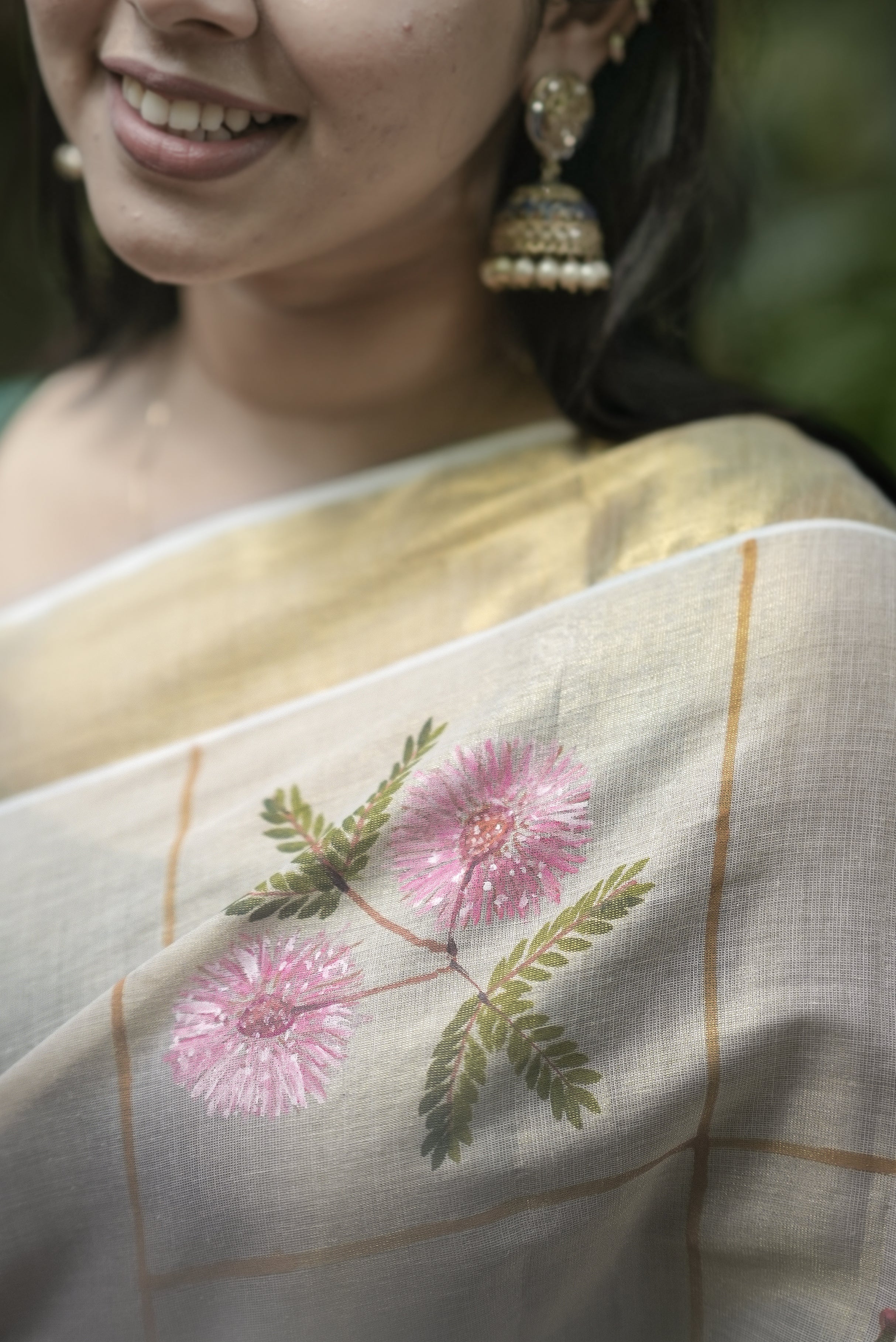 Dashapushpa Vaibhavam Hand Painted Kerala Saree