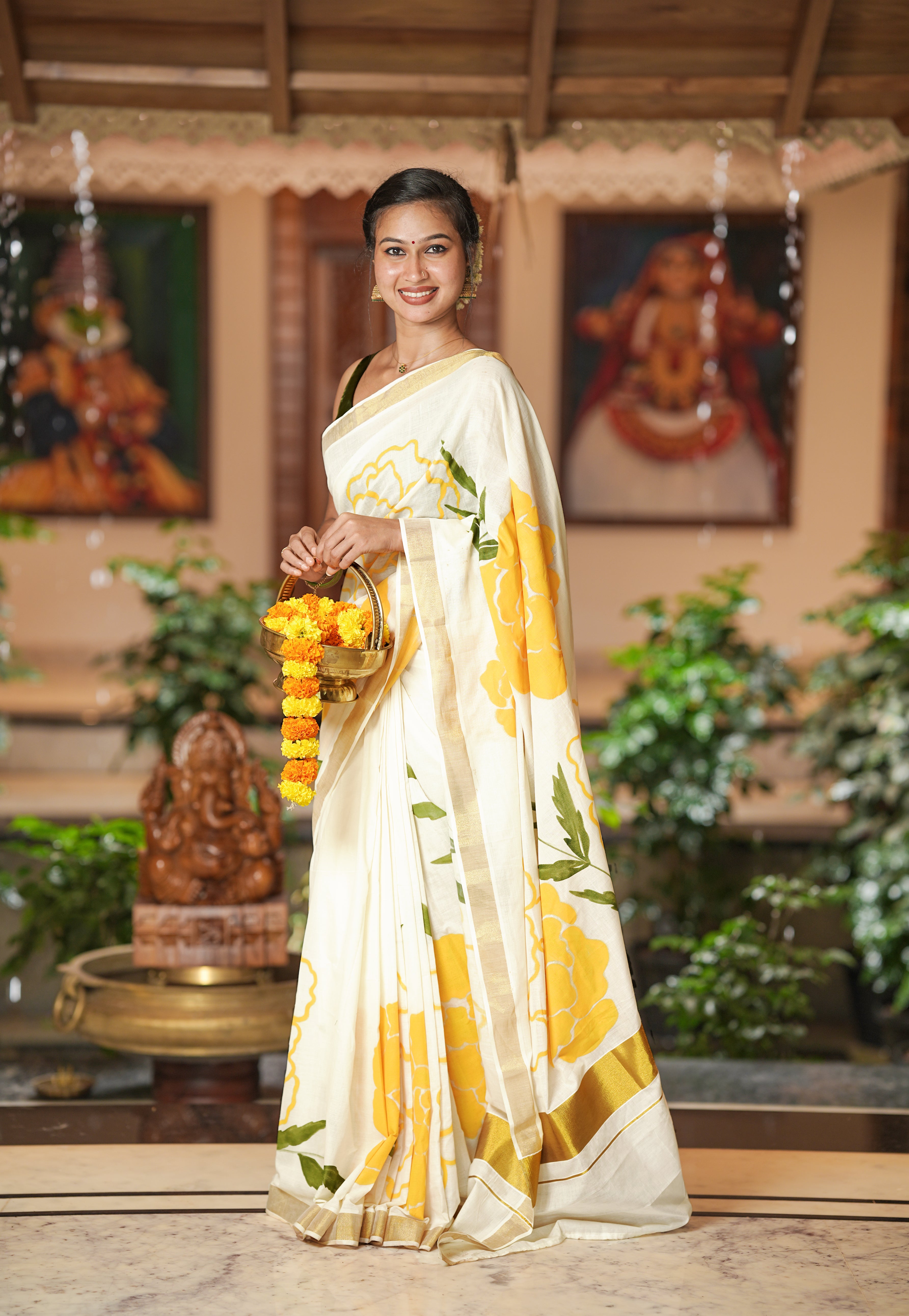 Jamanthi Poo  Saree